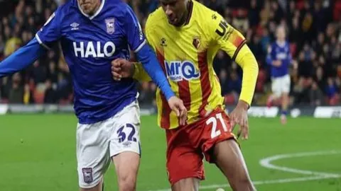 杨伊农、陈顾新携手领跑沃尔沃中国公开赛资格赛